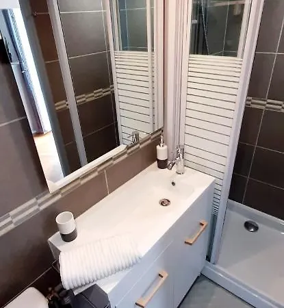 3 Etoiles Le 102, Aix Les Bains Centre Thermes Palace Le Beau Site 아파트 *