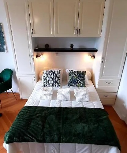 Apartment 3 Etoiles Le 102, Aix Les Bains Centre Thermes Palace Le Beau Site